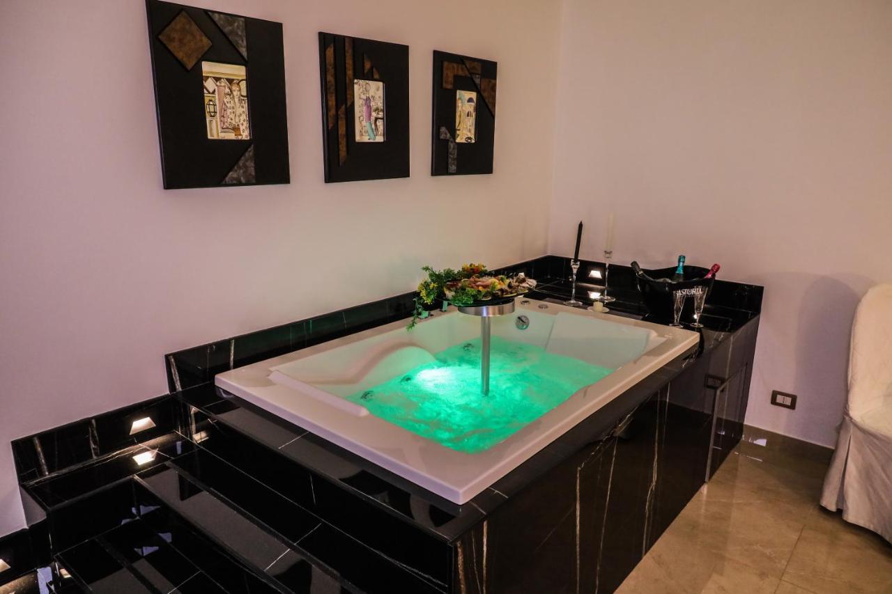 Ventidue Venti Hotel Bari Bagian luar foto