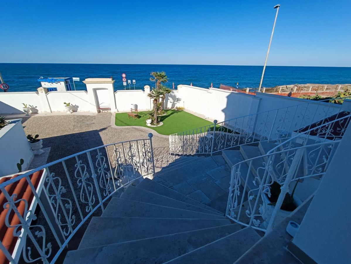 Ventidue Venti Hotel Bari Bagian luar foto