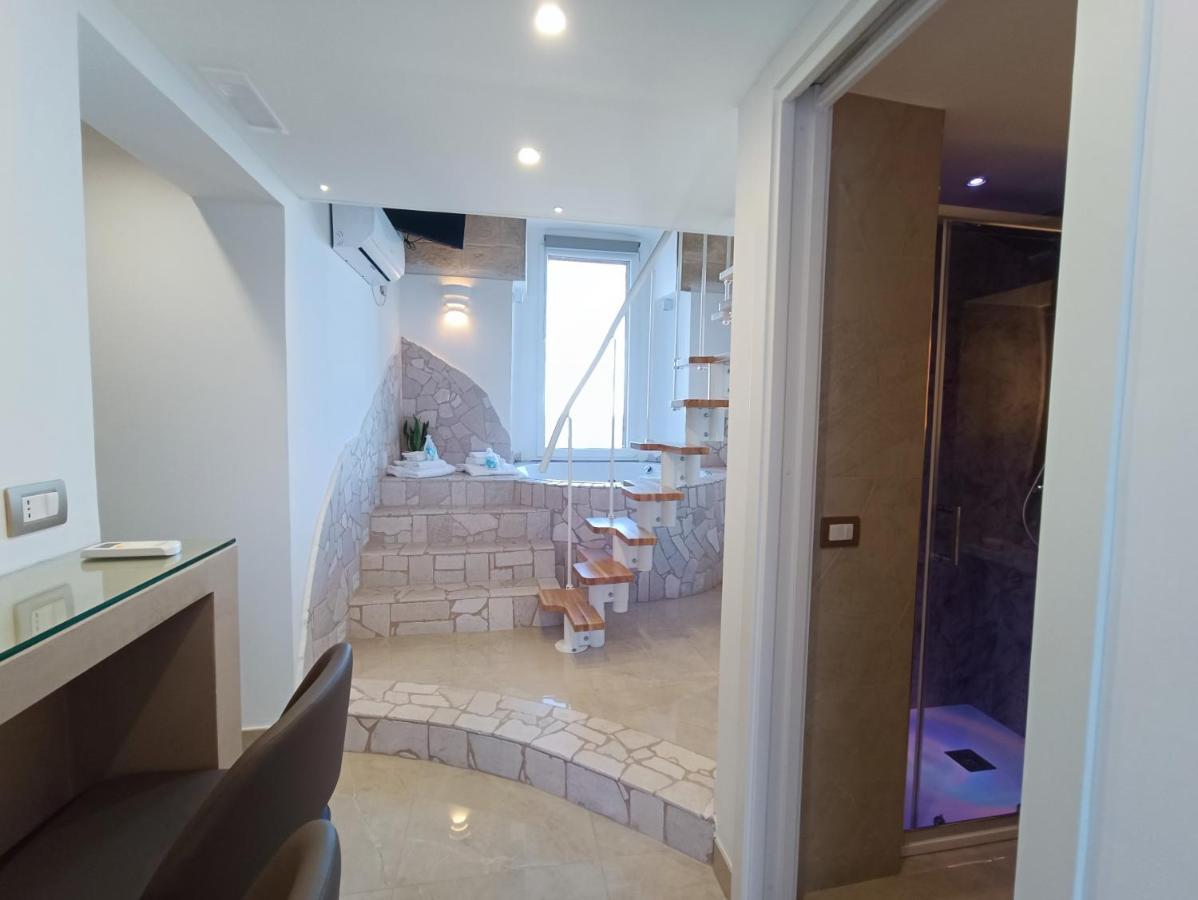 Ventidue Venti Hotel Bari Bagian luar foto