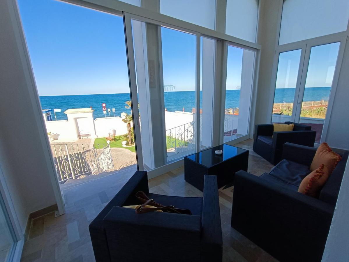 Ventidue Venti Hotel Bari Bagian luar foto
