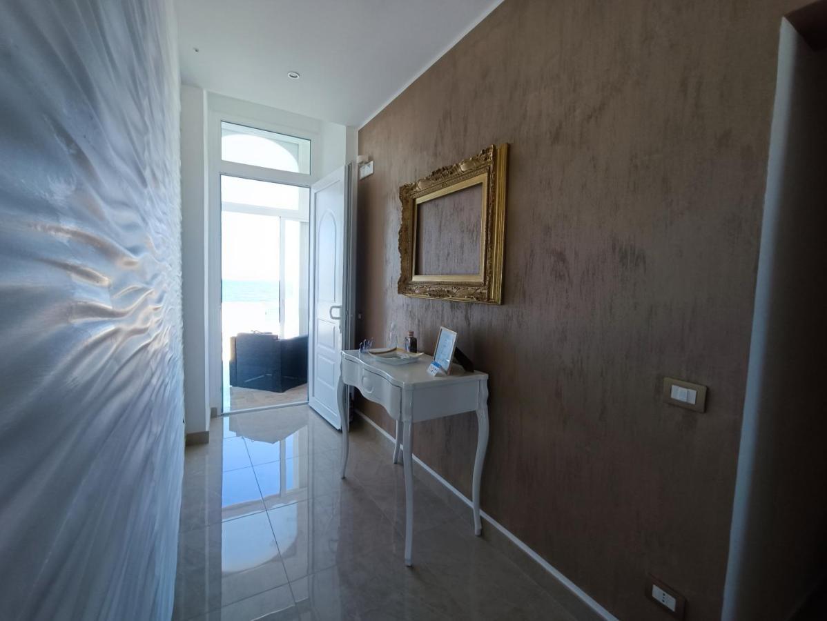 Ventidue Venti Hotel Bari Bagian luar foto