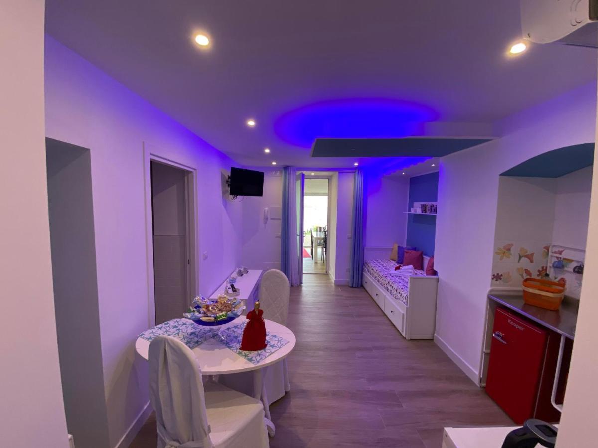 Ventidue Venti Hotel Bari Bagian luar foto